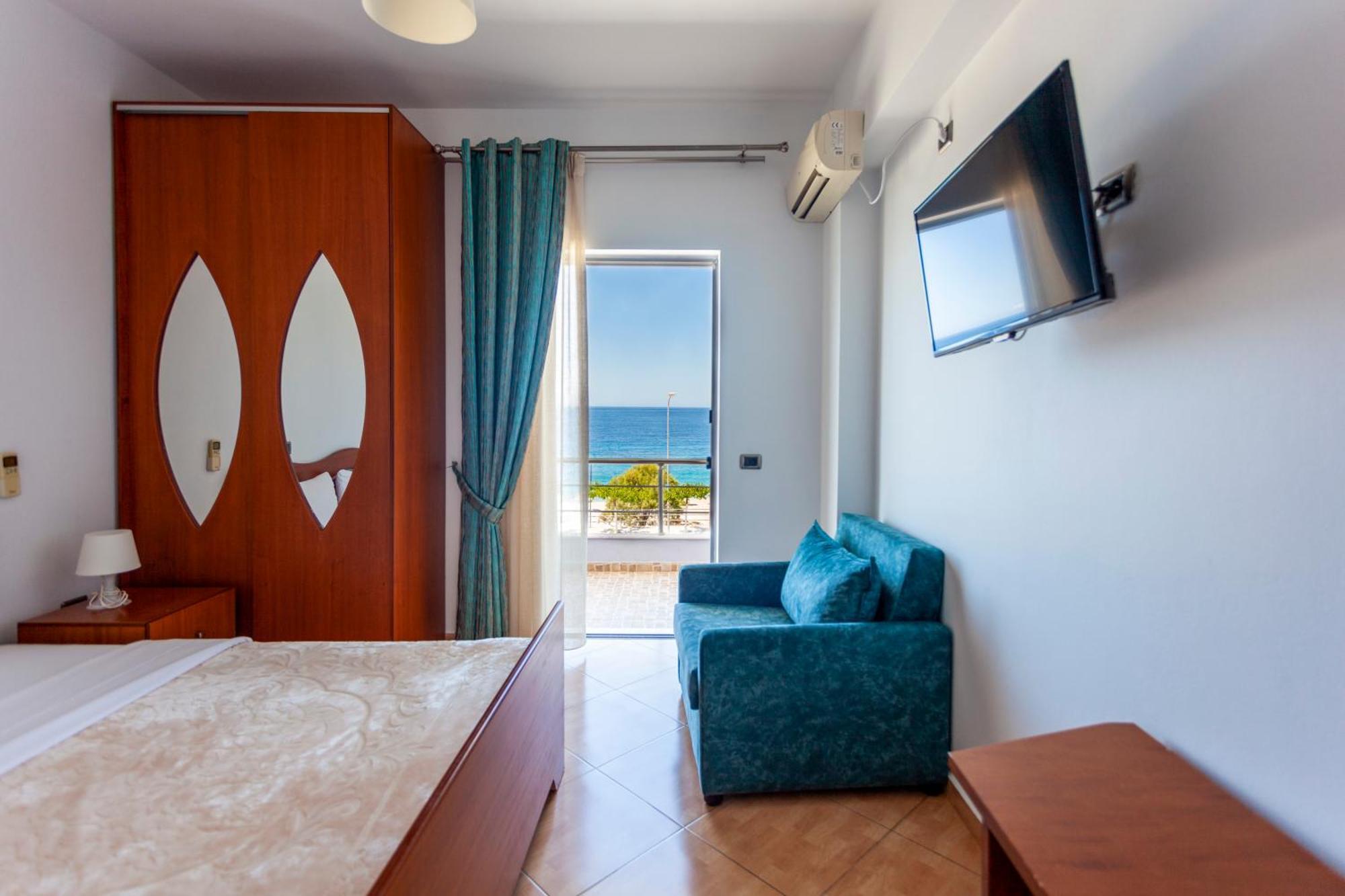 Dhima Hotel Himare Eksteriør bilde