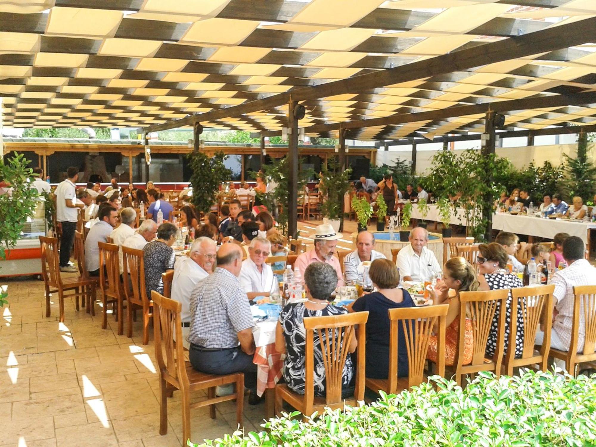 Dhima Hotel Himare Eksteriør bilde