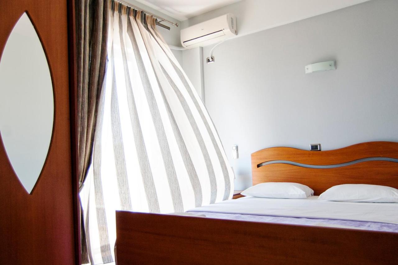 Dhima Hotel Himare Eksteriør bilde